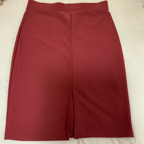 Two Pencil skirts - Picture 3 of 4